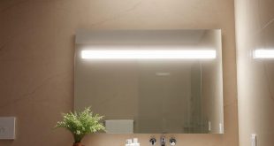 Зеркало в ванную с подсветкой: как выбрать, установить и не пожалеть